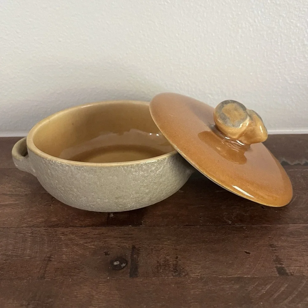 Winfield Pottery Covered Soup / Mini Casserole Dish